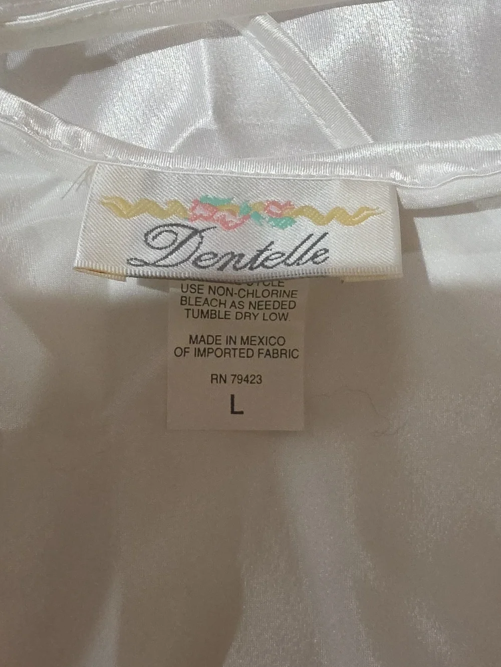 Vintage Dentelle White Liquid Satin & Venice Lace Pearl Chemise Nightie - Size L